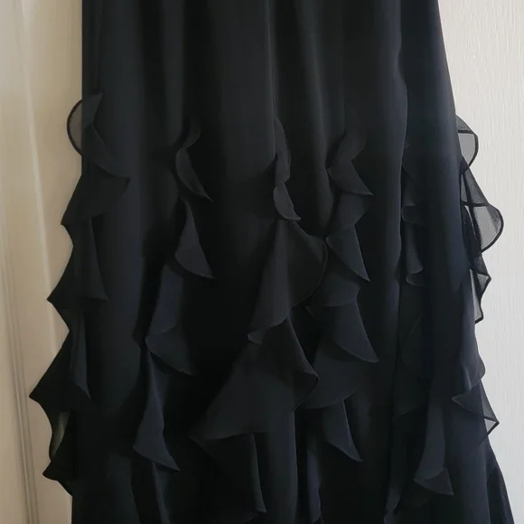 ADRIENNE VITTADINI Long Black Ruffle Skirt - Picture 8 of 12
